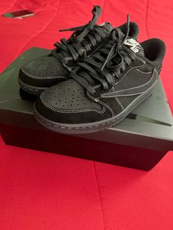 travis scott black cat dunks