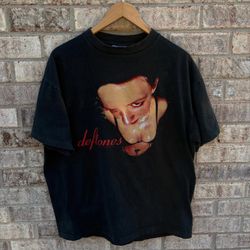 Vintage Deftones around the fur tshirt