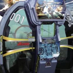 Jet fighter simulator arcade game