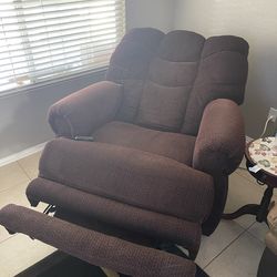 Over Sized/ Big Electric recliner