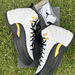 Jordan 12 Retro “Taxi” Size 6.5Y