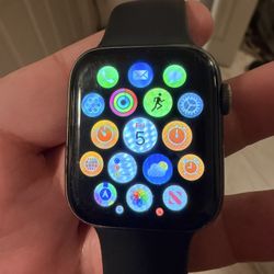 Apple Watch Series 4