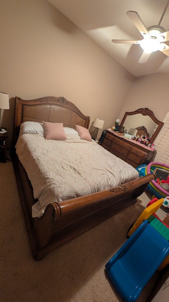Sleigh Bed With Mirrored Dresser Mattress And Box Spring (Mesa)