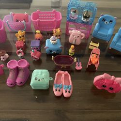 Shopkins Collectibles  Lot 