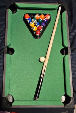SMALL POOL TABLE