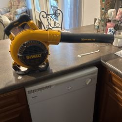 Dewalt Leaf Blower 
