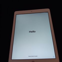 Ipad 5th Gen A1822 Great Condition Clean!!