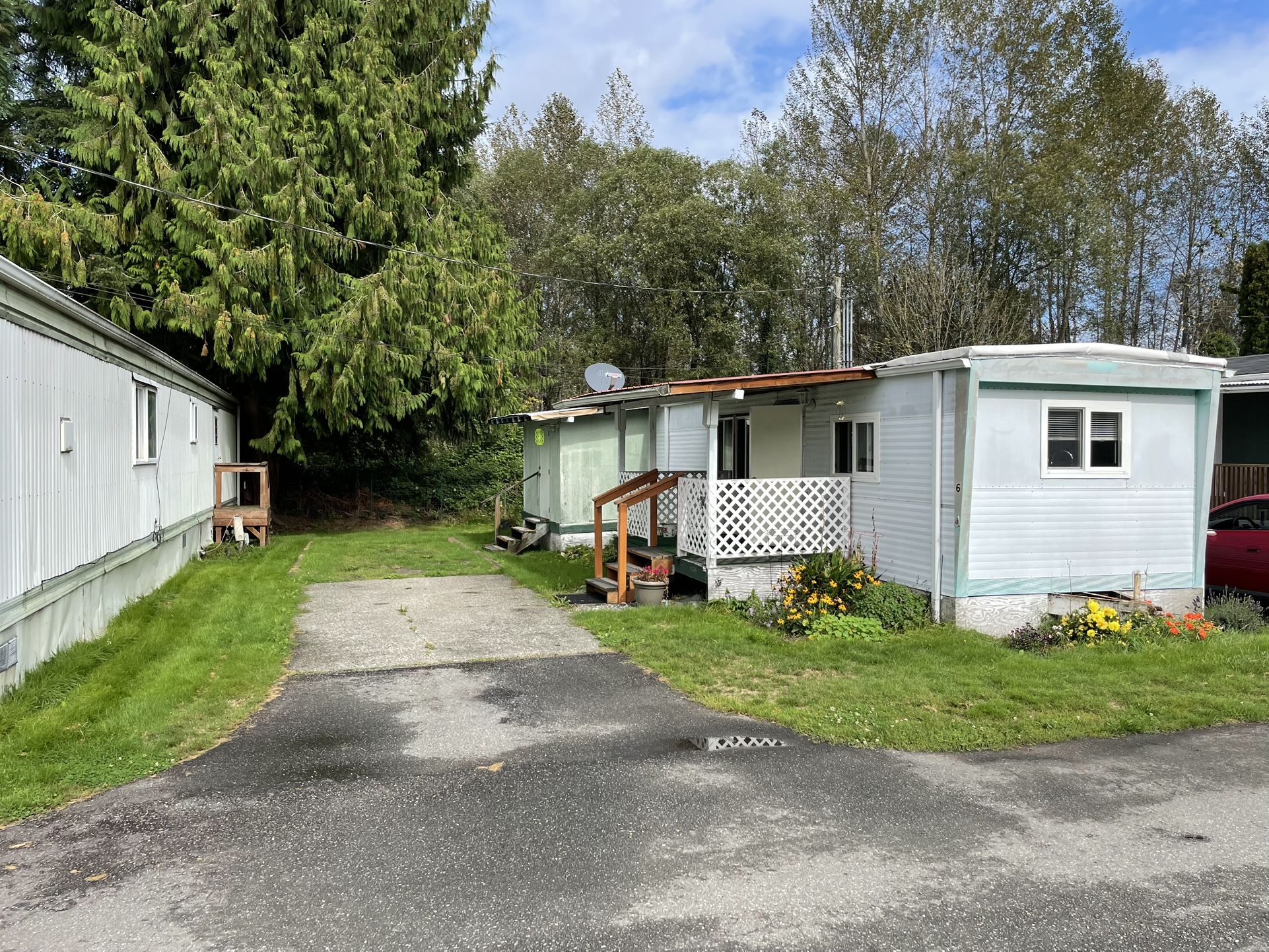 MANUFACTURED HOMES - Riverside Park