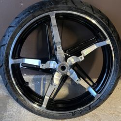 OEM 2024 Harley Davidson Touring Wheel and Tire 