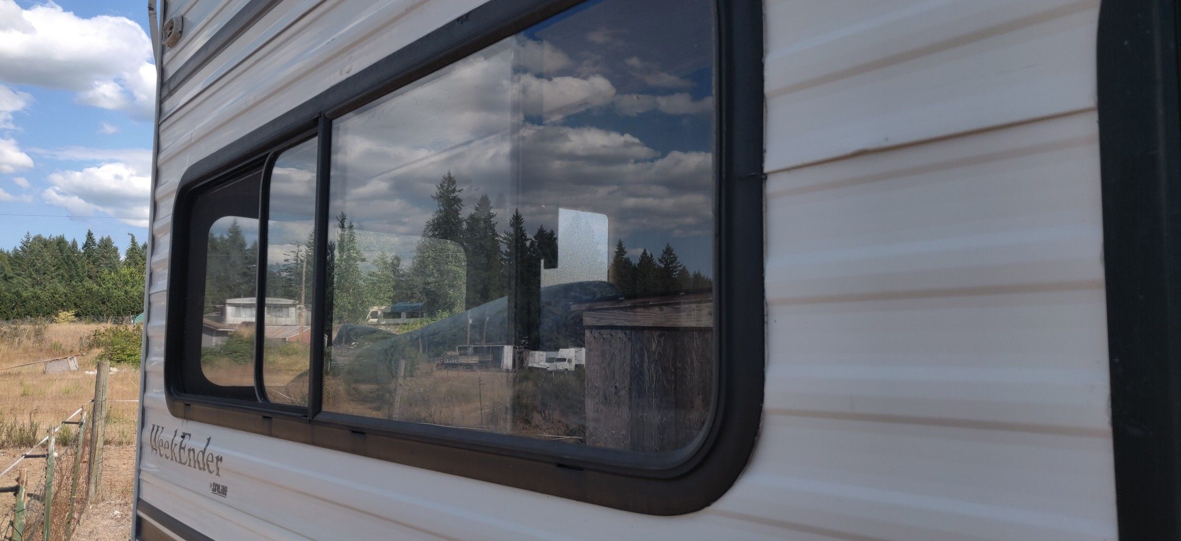Camper windows & screens