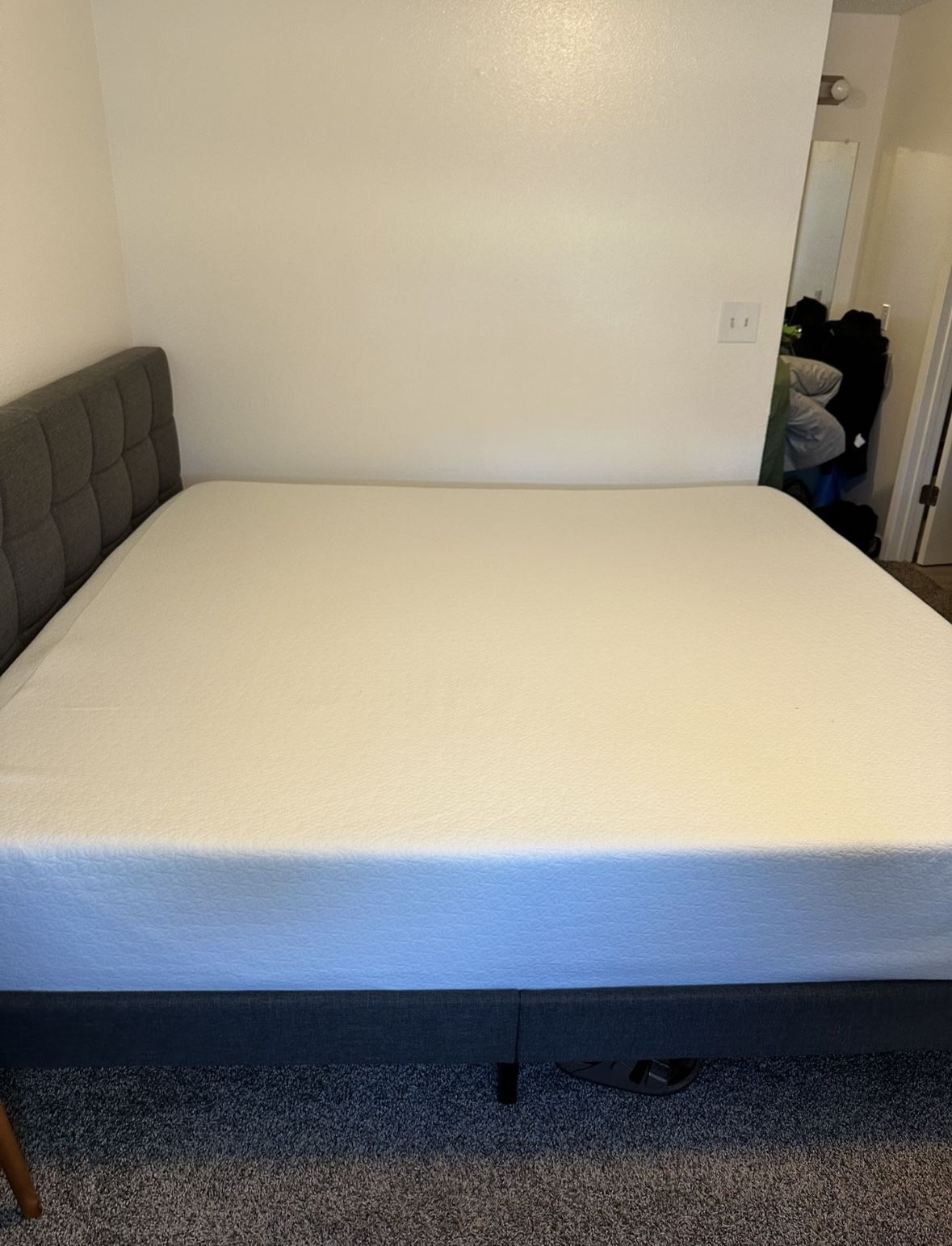 Queen Size Mattress With Bed Frame