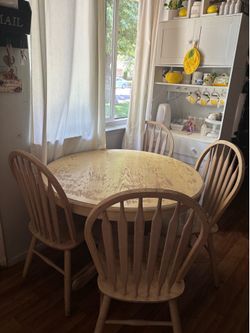 4 Chair table set (Project)