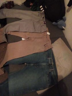 3 pairs of pants 2(36/32) 1(34/30)