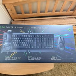 Razer Homerun Gaming Bundle Keyboard + Mouse + Pad + Headset