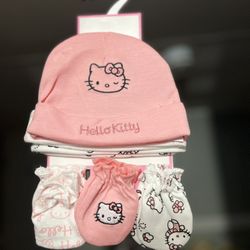 Hello Kitty Pack Of Baby Hats And Mittens 