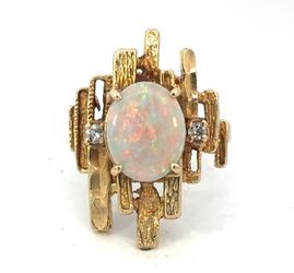 Woman’s Ladies 14k Yellow Gold Opal And Diamond Ring Size 4.5 GP3108363
