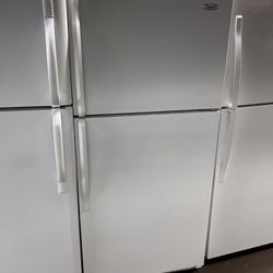 Whirlpool Top Freezer Refrigerator Apartment Size In White