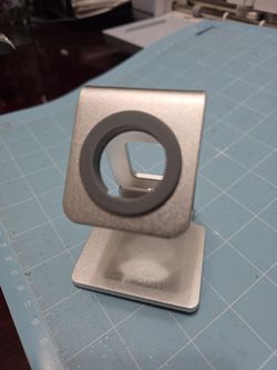 IPhone stand