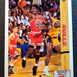 1992 Upper Deck Basketball Card #44 Michael Jordan 
