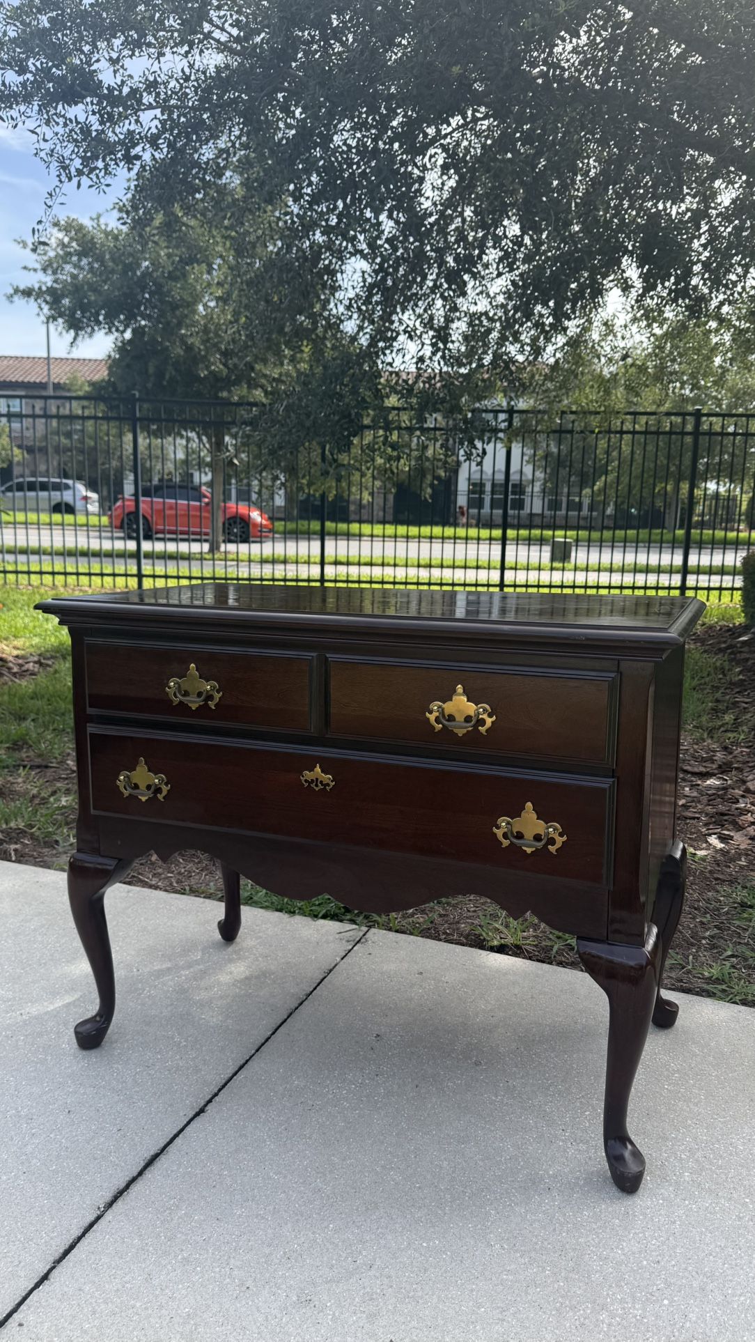 Vintage KINCAID End Table Mahogany