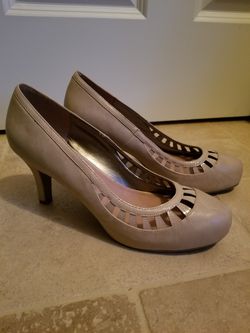 NEW! Pink & Pepper Women's Pump Heel Shoes - Size 11