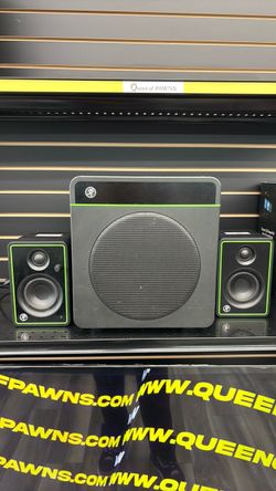 Mackie CR3-X/CR8S-C Speaker and Sub Woofer Combo