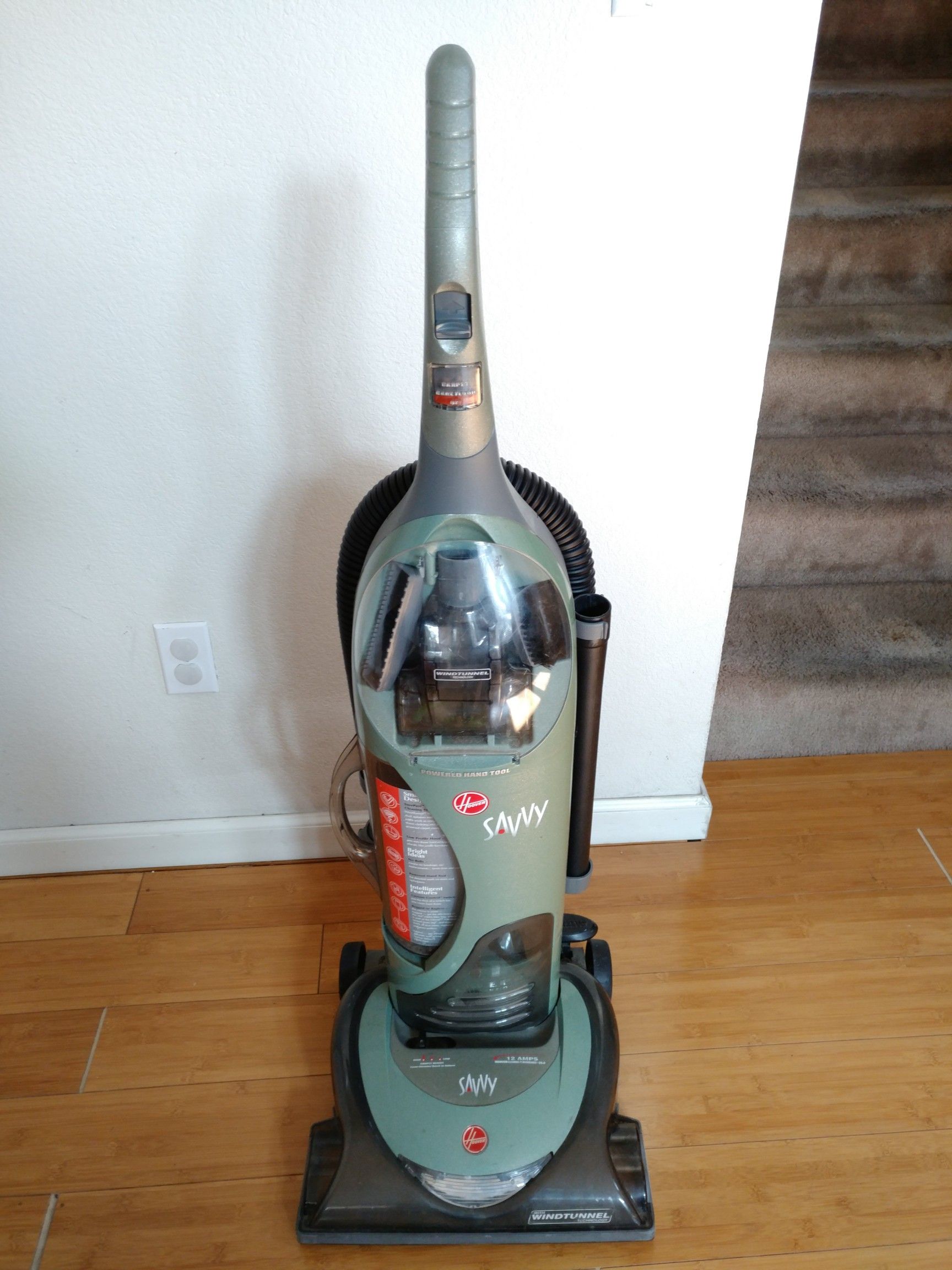 Hoover Savvy 12-Amp vacuum cleaner