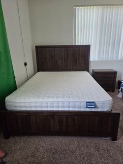 Queen bed