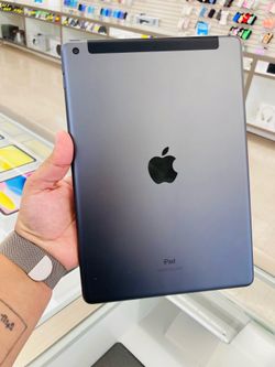 iPad 9th gen 64gb WiFi and LTE