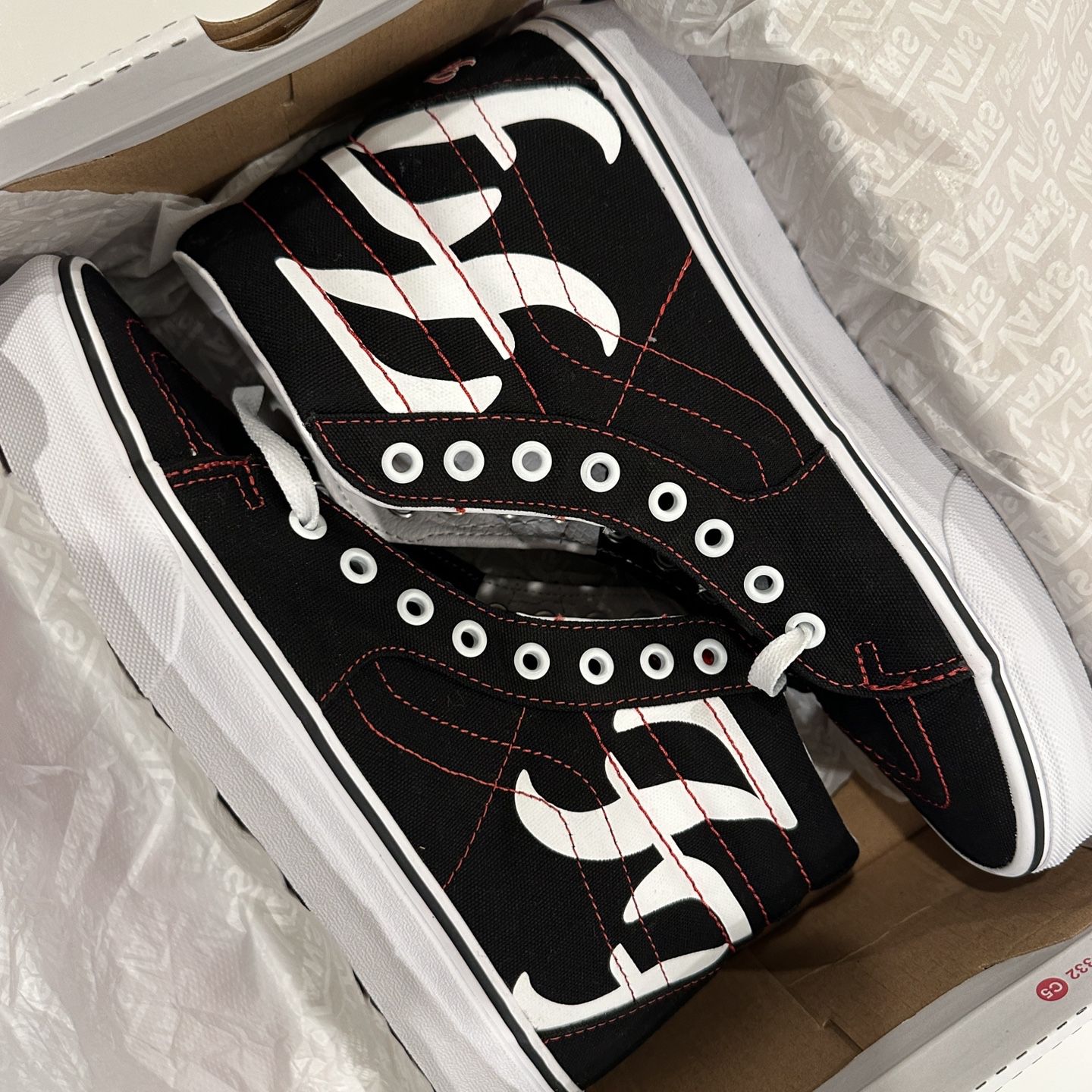 Foo Fighters Vans Size 9