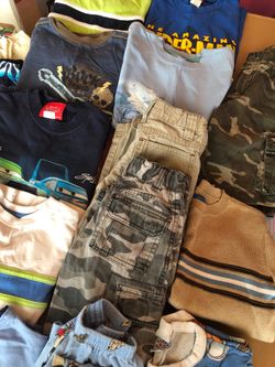Boys size 5–6 clothing