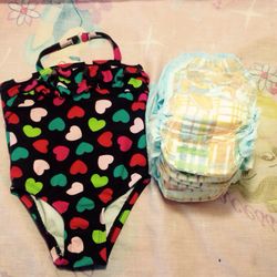 Bathing suit 12 moths +9 pampers splasher diaper