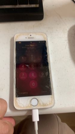 Apple iPhone SE model 1662 read description.