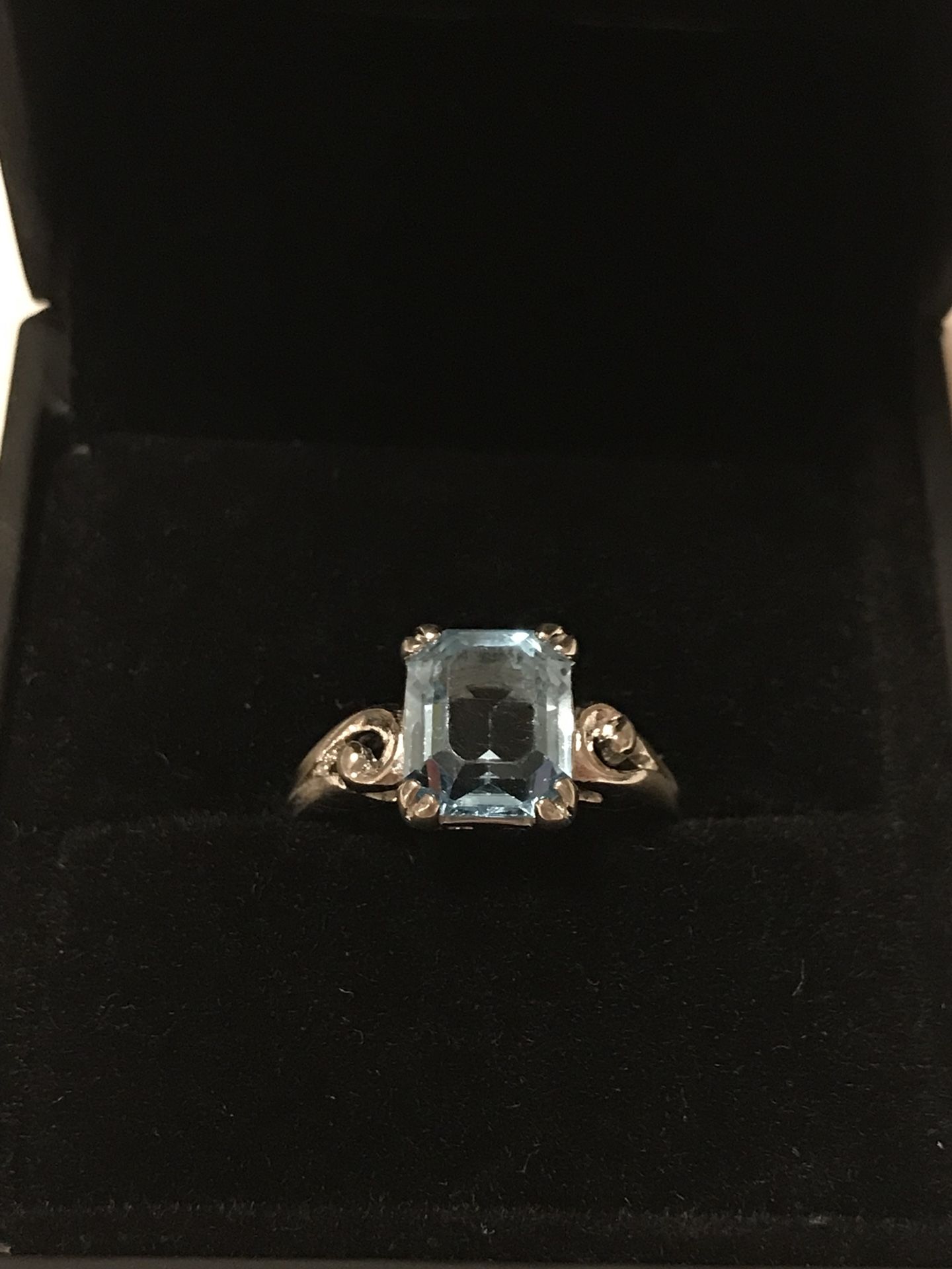 Speciality Avon sapphire ring