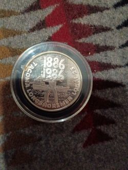 Homestoreman and labor union 100 year anniversary coin