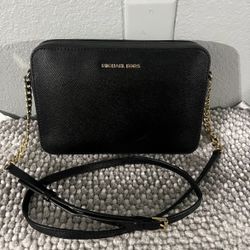 Mk Crossbody 