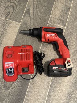 Milwaukee 18v Drywall Screwgun kit