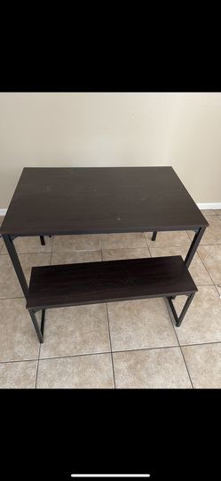 Dining Room Table & Bench Seats 
