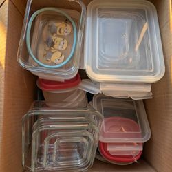 Glass Containers / Plastic Tupperware 