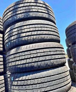 265/60-17 Vendo set de Tires con 80% de vida las 4
