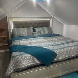 King Size bed and mattress 