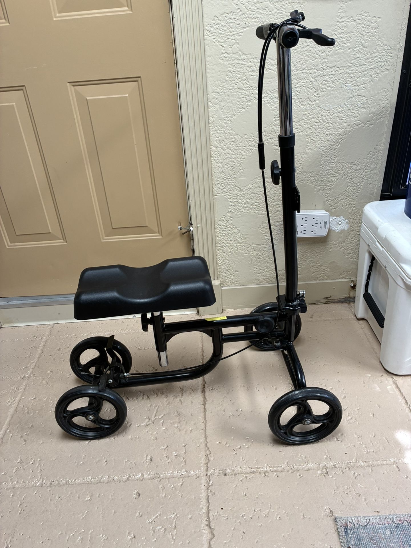 Knee Scooter