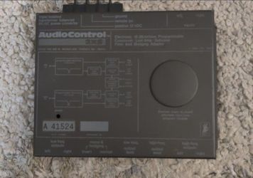 Vintage AudioControl 2XS crossover car audio 90hz