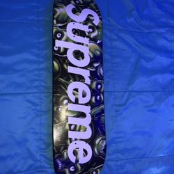 Supreme Skull Pile Skateboard for Sale in White Oak, MD - OfferUp