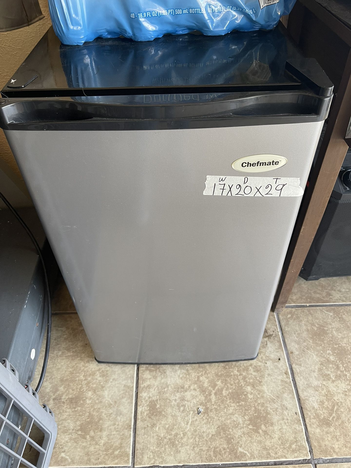 Excellent Condition Office Refrigerator 