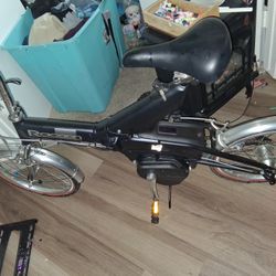 Honda Raccoon Foldable Electric Bike