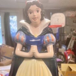 Beautiful Large Disney Snow White Cookie Jar
