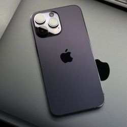 LIKE NEW IPHONE 14 PRO UNLOCKED