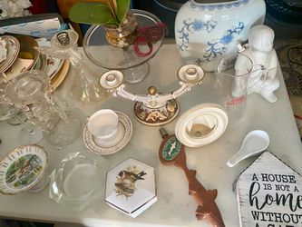 Mixed Lot of Vintage Collectibles and Decor