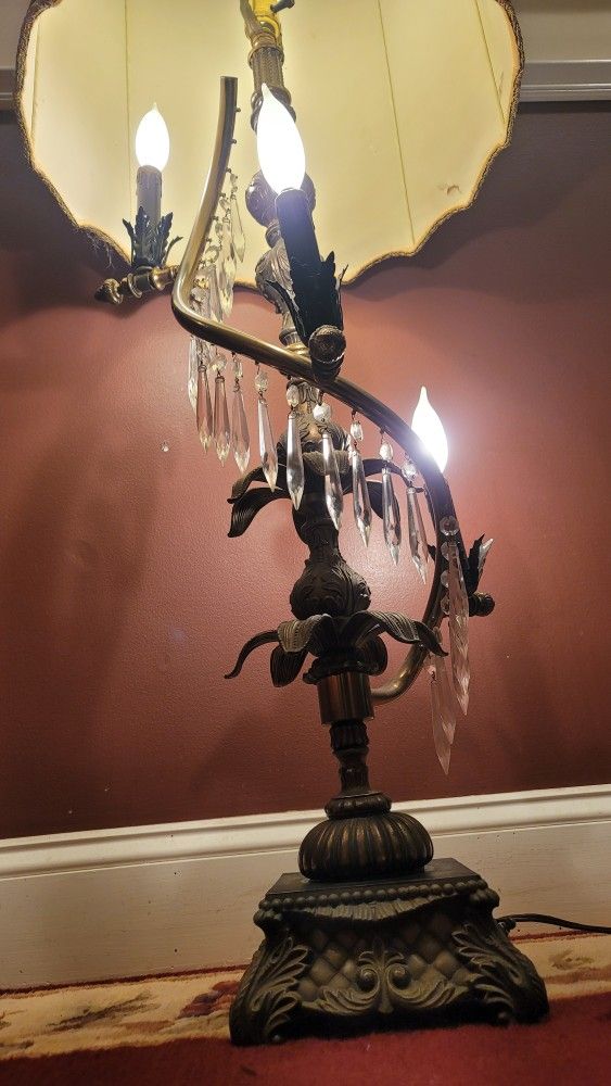 VINTAGE! SOLID METAL INTRIGUING LAMP WITH CRYSTALS 4' TALL